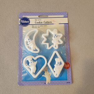 Vintage Factory Sealed 1992 Pillsbury Doughboy Set Of 4 Cookie Cutters